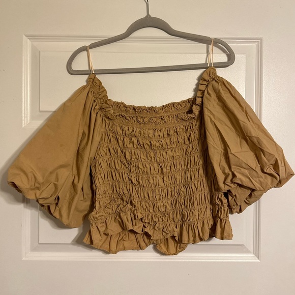 Now and This Puff Sleeve Smocked Ruched Top - Picture 3 of 4